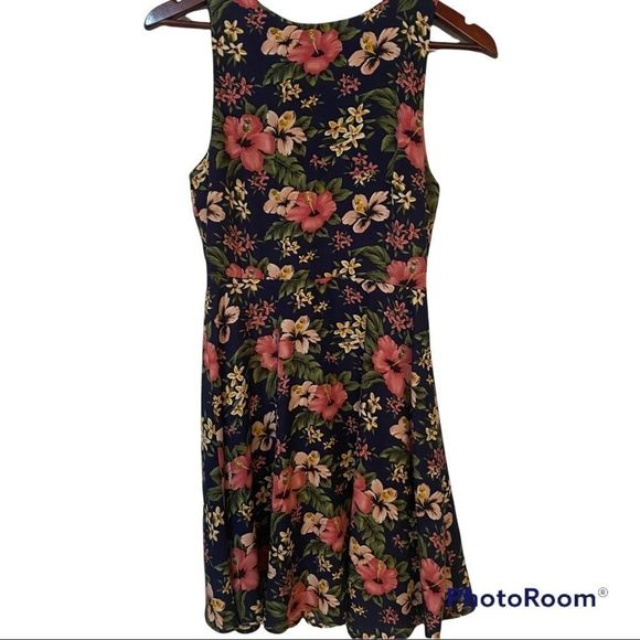 Jella Couture Floral dress - Picture 1 of 9